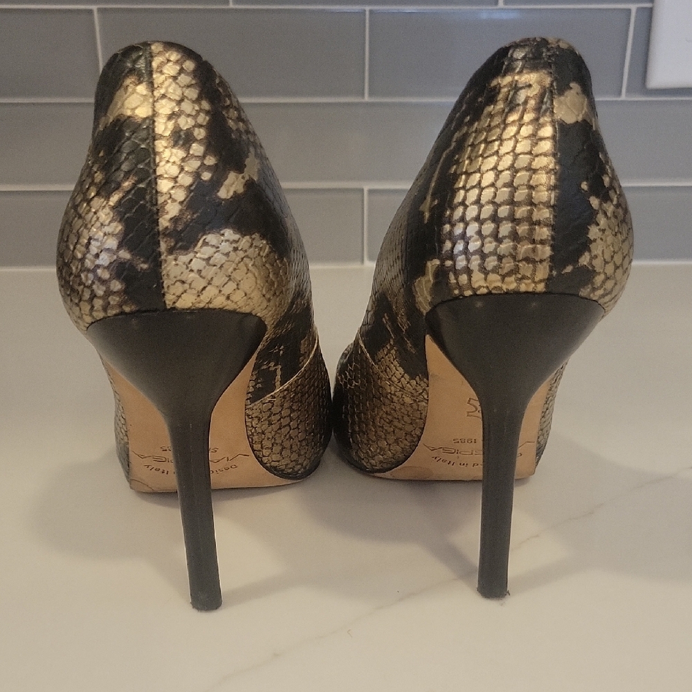 Via Spiga Gold and Black Patterned - Picture 4 of 9